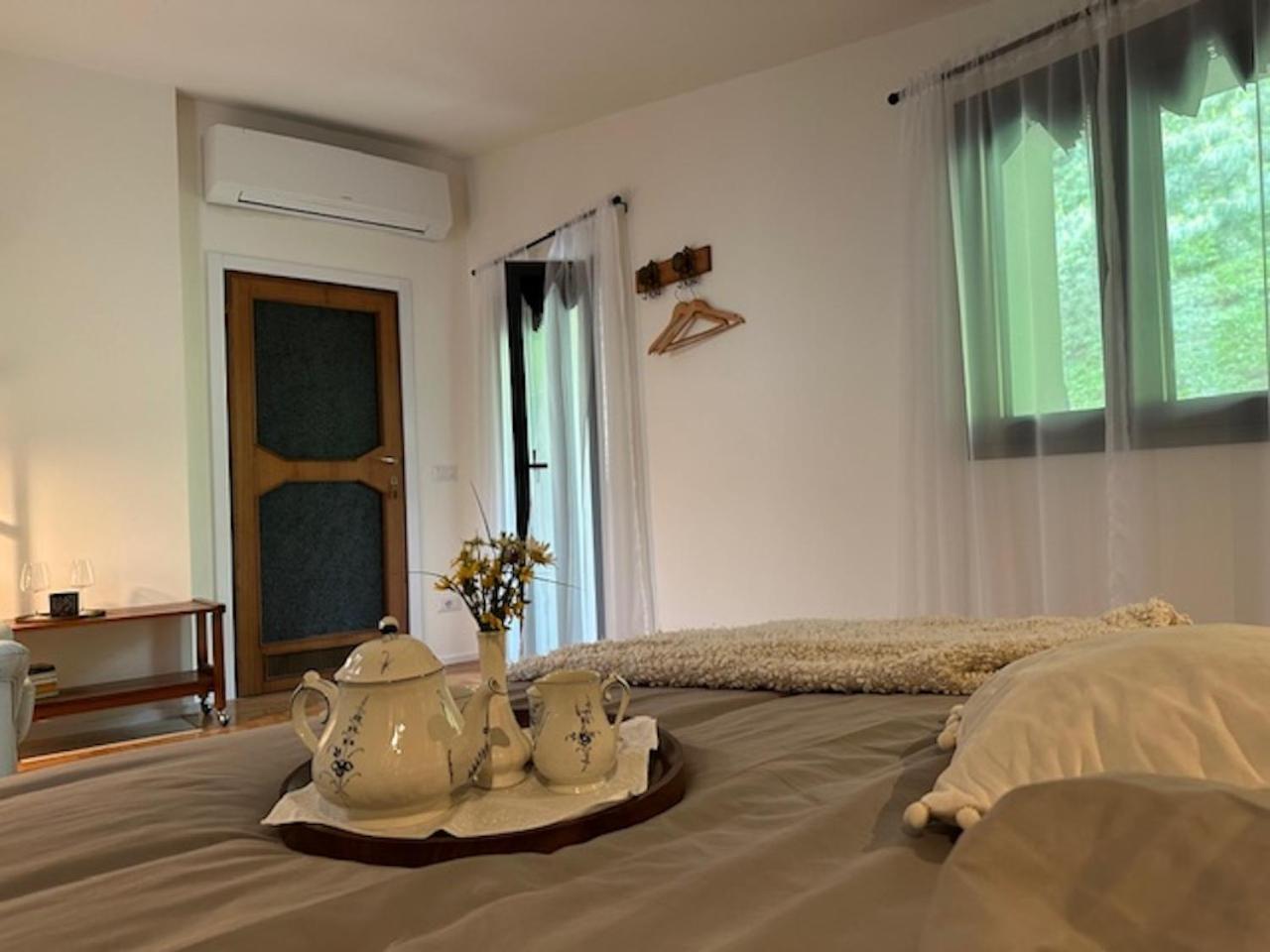 Villa D'Alba Guest House Civenna Bagian luar foto