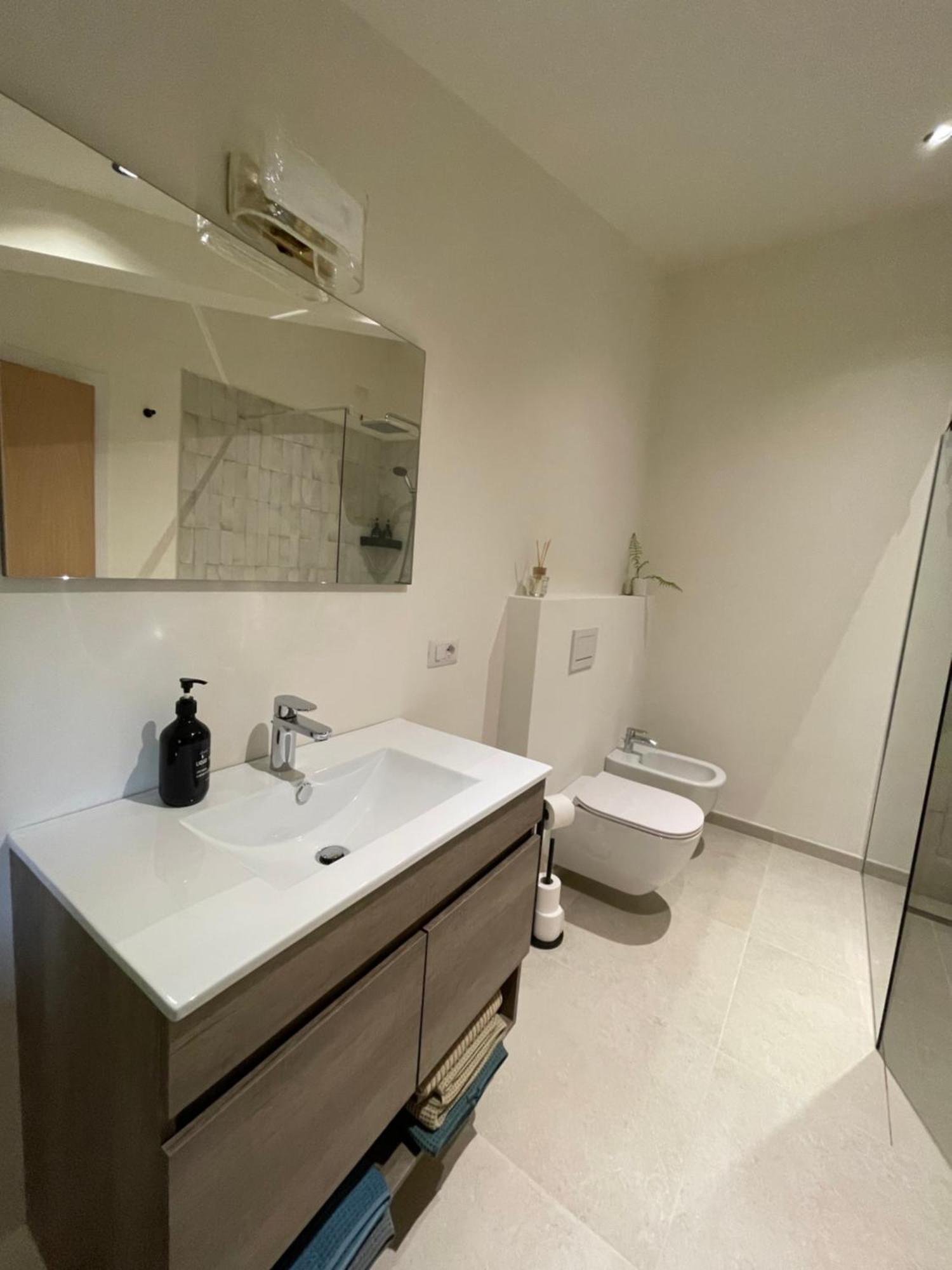 Villa D'Alba Guest House Civenna Bagian luar foto