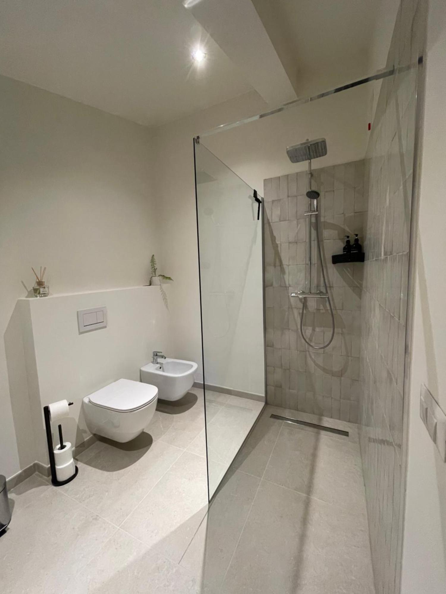 Villa D'Alba Guest House Civenna Bagian luar foto